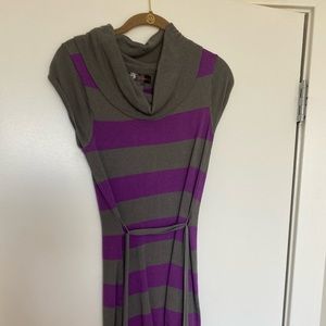 Bodycon cowel neck dress, Size small.